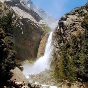 Meet your Posher, Adela